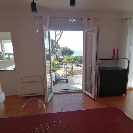 La Calanque Front De Villa Bandol